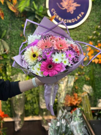 Küçük Renk Şöleni Buketi