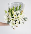 Desenli Tasarım Bukette Beyaz Lilyum ve Papatyalar