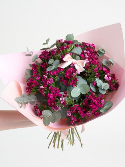 Pembe Kurdeleli Bukette Hüsnüyusuf