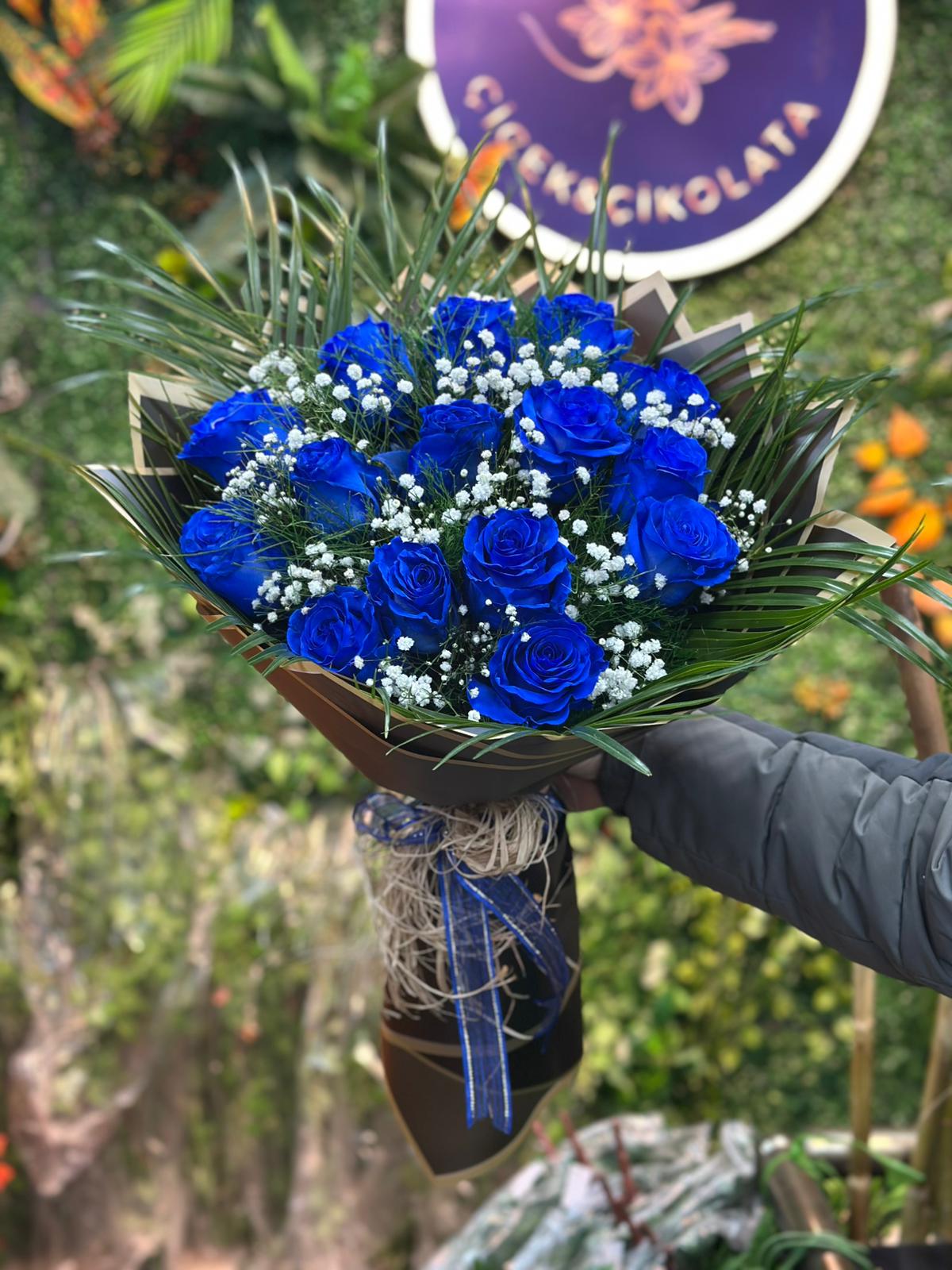 Midnight Blue Gül Buketi