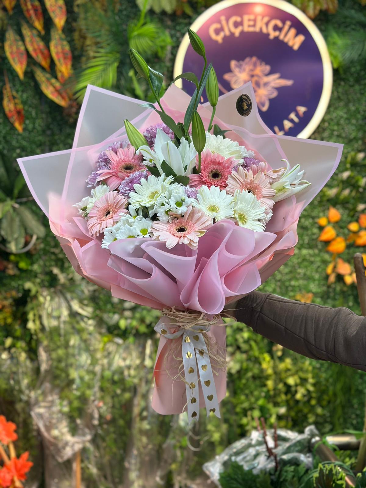 Pembe Senfoni Buketi