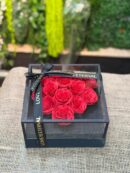 Kutuda Solmayan Kalp Güller