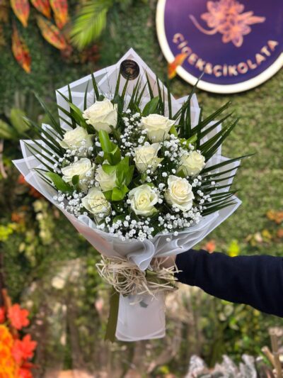 10'lu Beyaz Gül Buketi