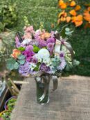 Vazoda Mor Beyaz Güzellik