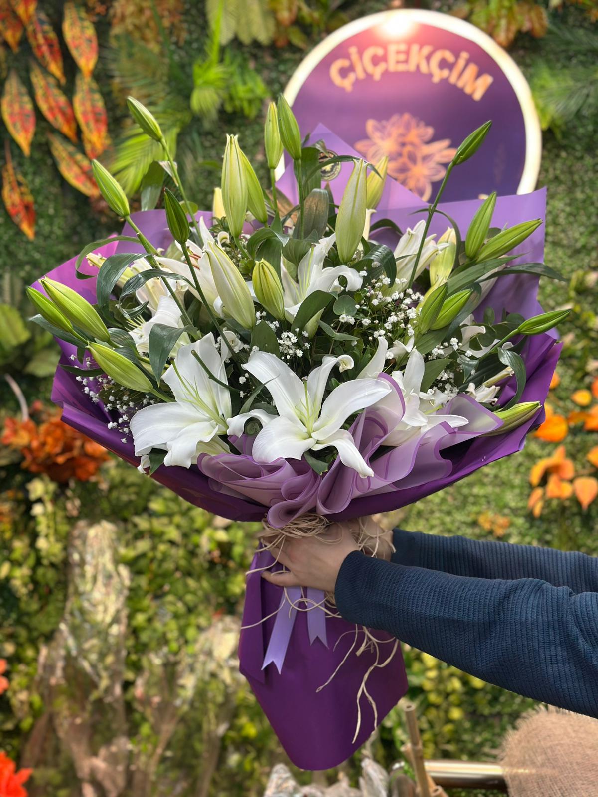 Beyaz Rönesans Lilyum Buketi - Görsel 5