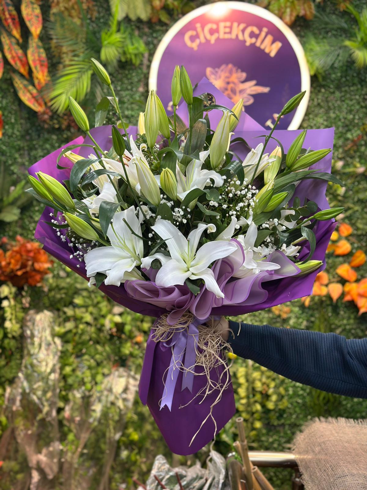 Beyaz Rönesans Lilyum Buketi - Görsel 4