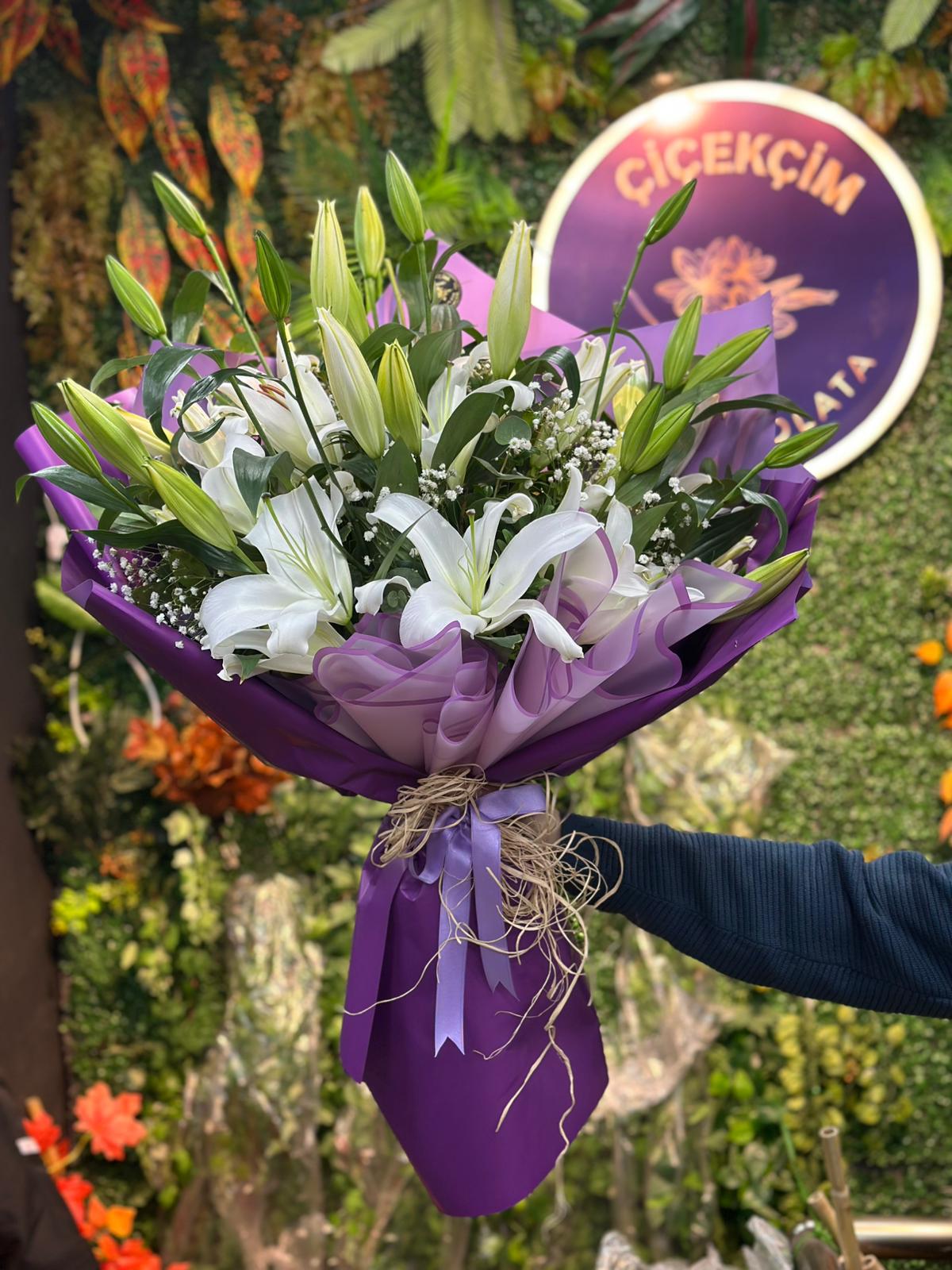 Beyaz Rönesans Lilyum Buketi - Görsel 3